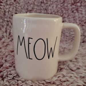 Rae Dunn MEOW mug